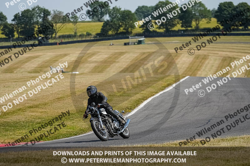 cadwell park;cadwell park photographs;cadwell trackday photographs;enduro digital images;event digital images;eventdigitalimages;peter wileman photography;racing digital images;trackday digital images;trackday photos